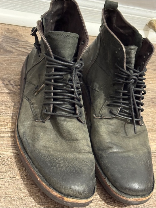 John Varvatos Black Distressed Leather Lace-Up Barrett Boots size 9.5 main image 8